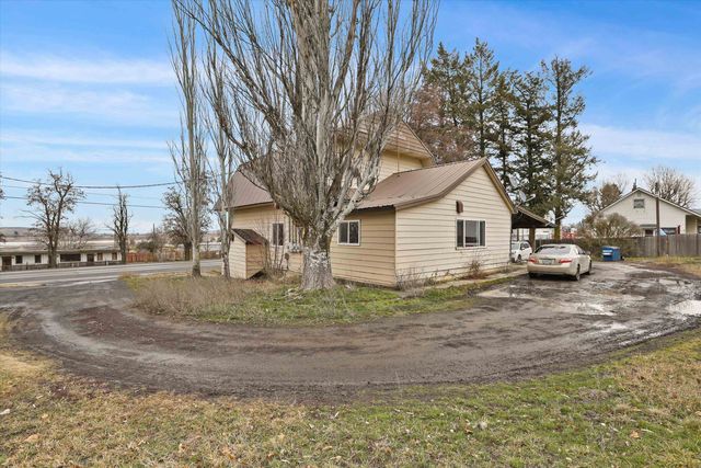 555 W Broadway Ave, Reardan, WA 99029