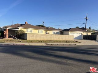 8536 Mcconnell Avenue, Los Angeles, CA 90045