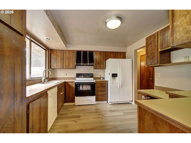 13512 Se 23RD St, Vancouver, WA 98683