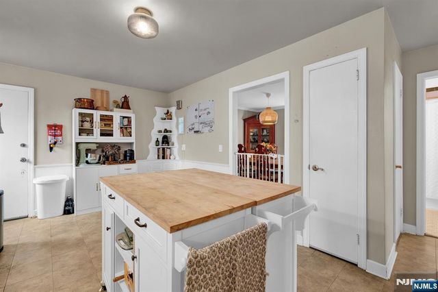 322 Broughton Avenue, Bloomfield, NJ 07003