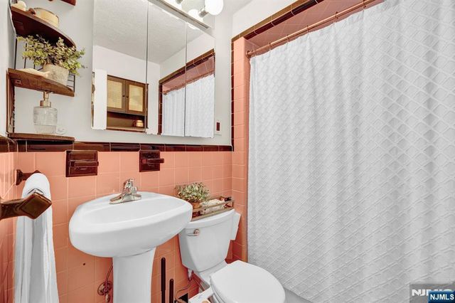 322 Broughton Avenue, Bloomfield, NJ 07003