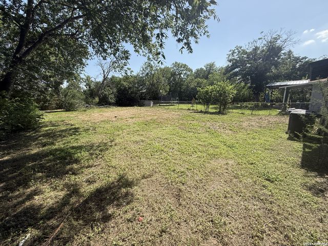 3320 K ST, San Antonio, TX 78220