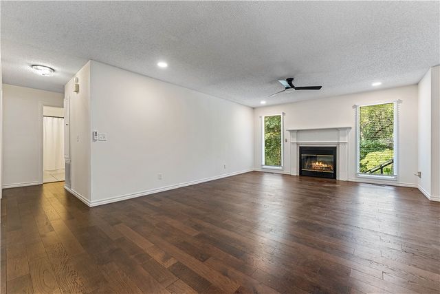 7 Whitwick Lane, Bella Vista, AR 72715