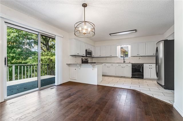 7 Whitwick Lane, Bella Vista, AR 72715