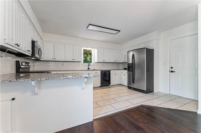 7 Whitwick Lane, Bella Vista, AR 72715