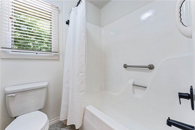 7 Whitwick Lane, Bella Vista, AR 72715