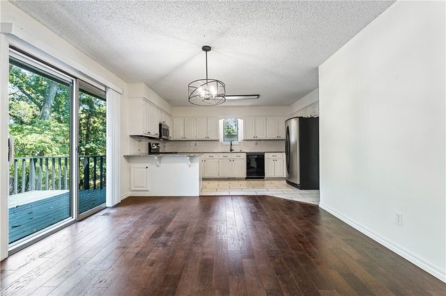 7 Whitwick Lane, Bella Vista, AR 72715