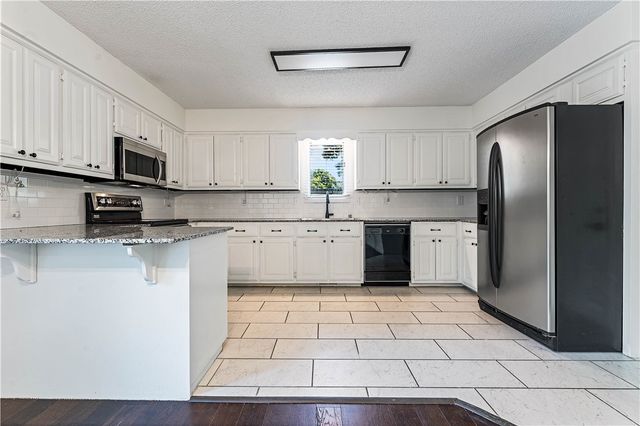 7 Whitwick Lane, Bella Vista, AR 72715