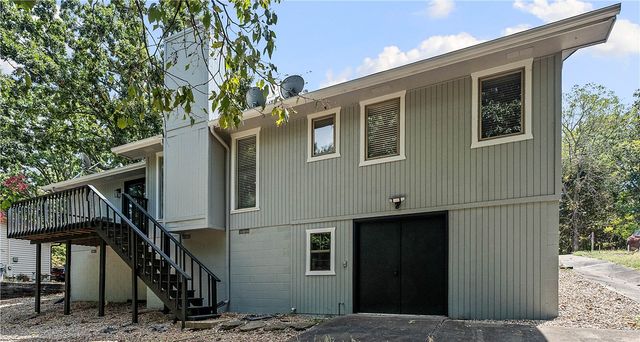 7 Whitwick Lane, Bella Vista, AR 72715
