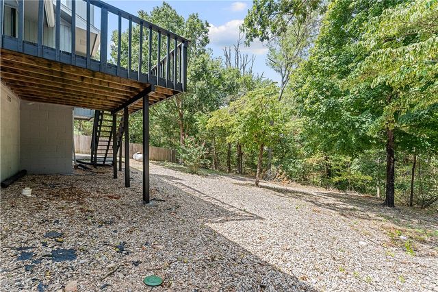 7 Whitwick Lane, Bella Vista, AR 72715