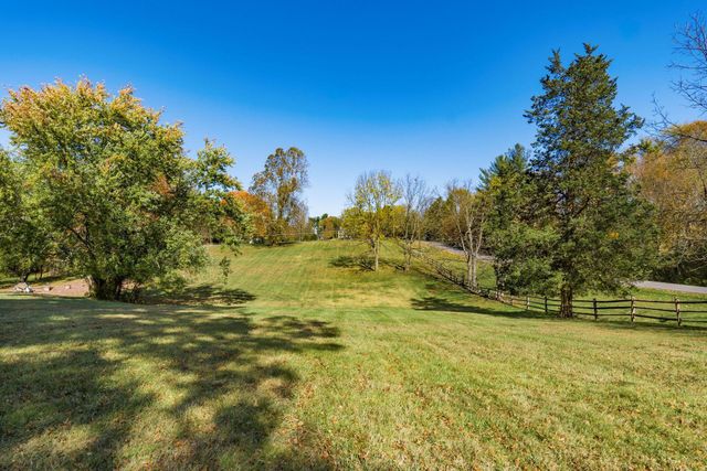 3596 Goose Lane, Granville, OH 43023