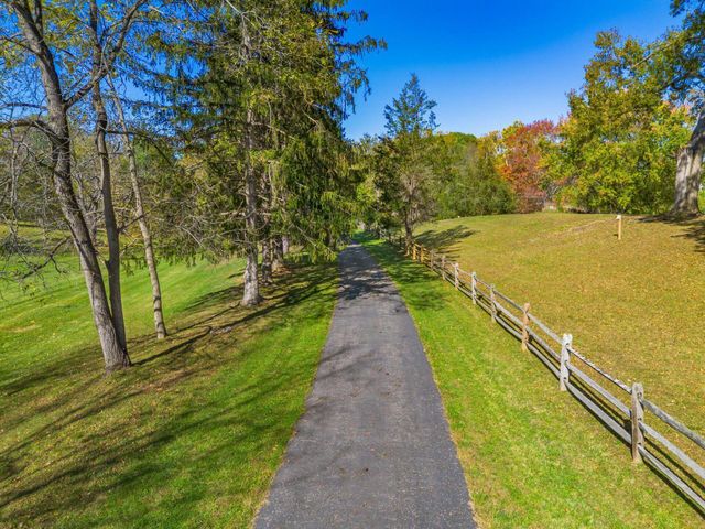 3596 Goose Lane, Granville, OH 43023