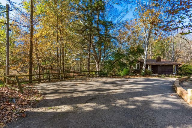3596 Goose Lane, Granville, OH 43023