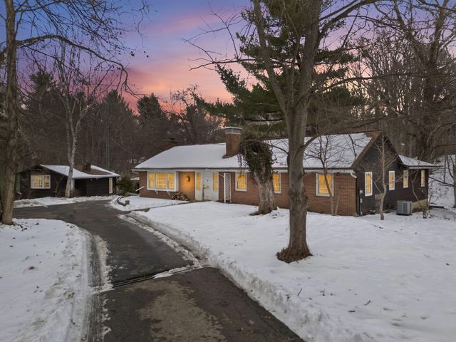 3596 Goose Lane, Granville, OH 43023