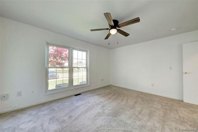 39887 Village Wood Lane, Novi, MI 48375