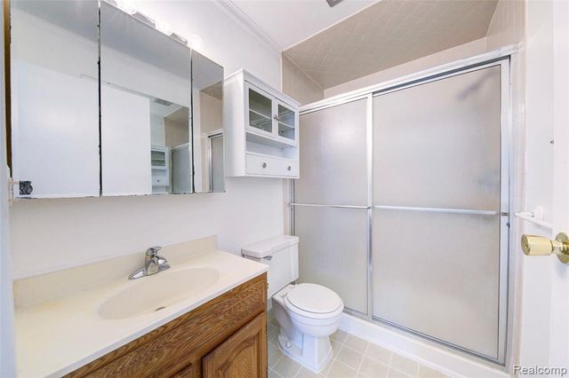 39887 Village Wood Lane, Novi, MI 48375