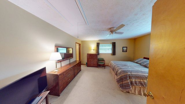 25 Lynn Marr Drive, Huntington, WV 25705