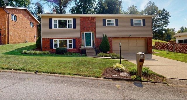 25 Lynn Marr Drive, Huntington, WV 25705