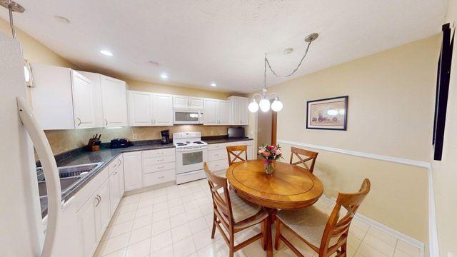 25 Lynn Marr Drive, Huntington, WV 25705