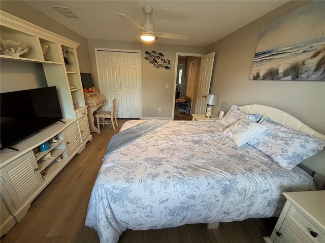 3032 GOLDEN RAIN DRIVE, Sarasota, FL 34232