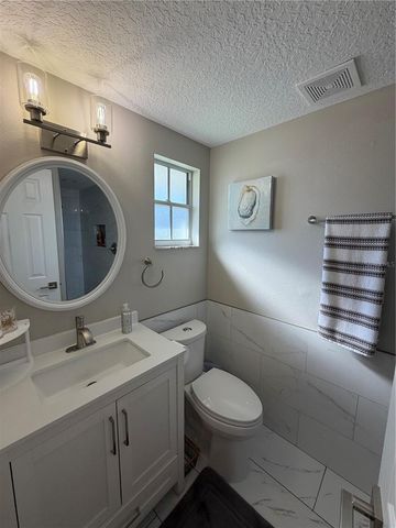 3032 GOLDEN RAIN DRIVE, Sarasota, FL 34232