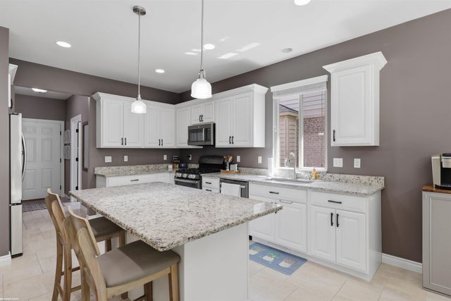 22350 Brantingham Road, Macomb, MI 48044
