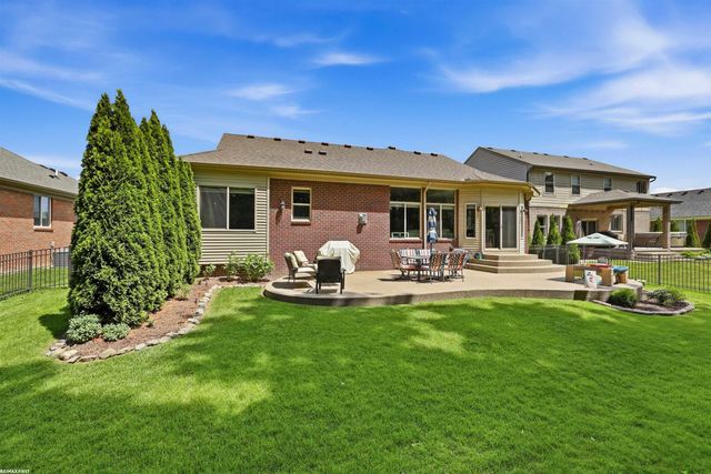 22350 Brantingham Road, Macomb, MI 48044