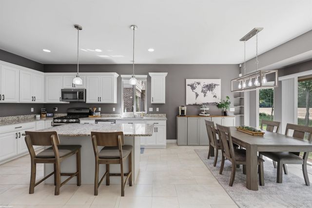 22350 Brantingham Road, Macomb, MI 48044