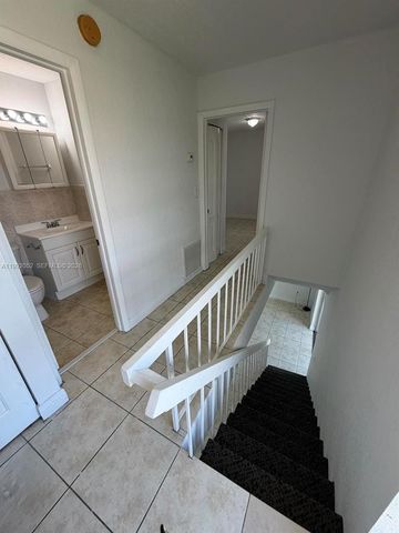 3901 SW 109th Ave 8, Miami, FL 33165