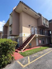 3901 SW 109th Ave 8, Miami, FL 33165