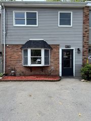 36 Hampton Court, Middletown, NY 10941