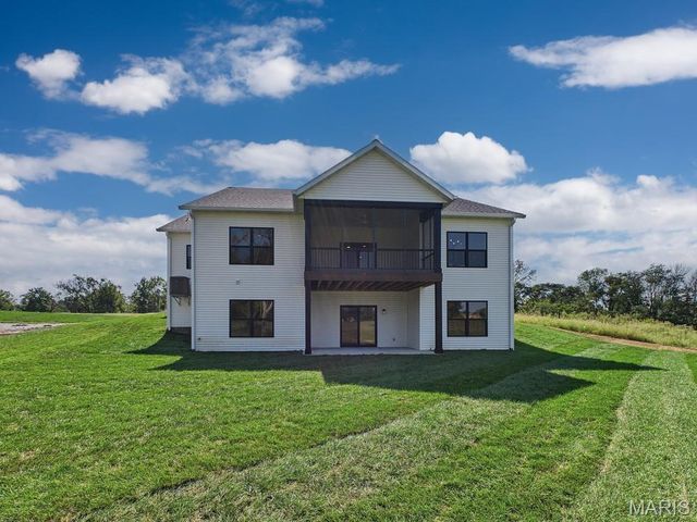 16 Schon Ct., Glen Carbon, IL 62034