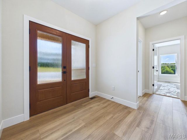 16 Schon Ct., Glen Carbon, IL 62034