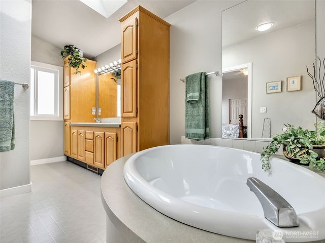 29515 I Street, Ocean Park, WA 98640