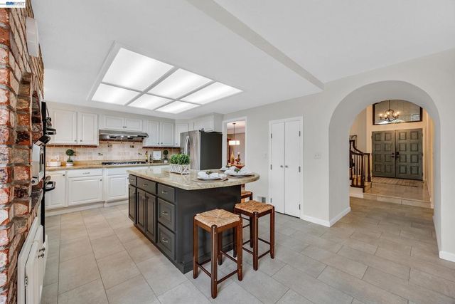 3020 3020 Ascot Dr, San Ramon, CA 94583