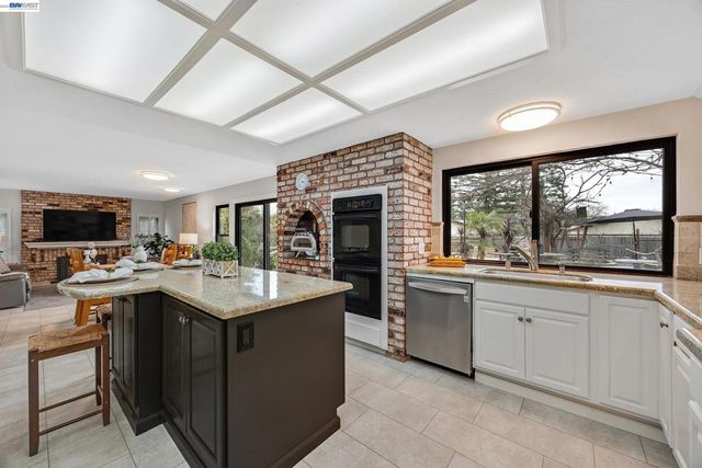 3020 3020 Ascot Dr, San Ramon, CA 94583