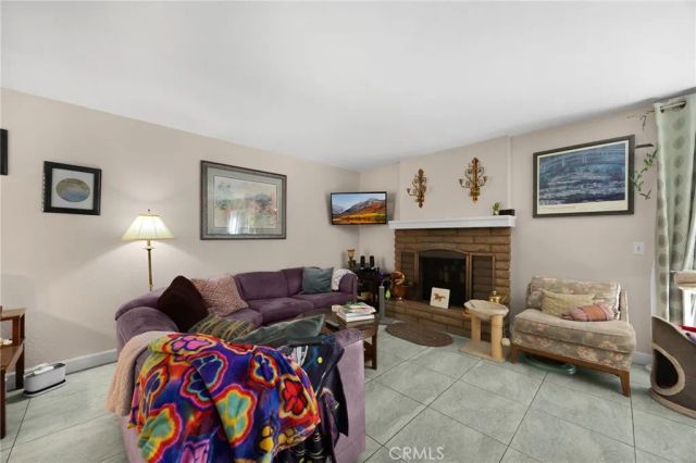 1402 Vista Grande, Fullerton, CA 92835