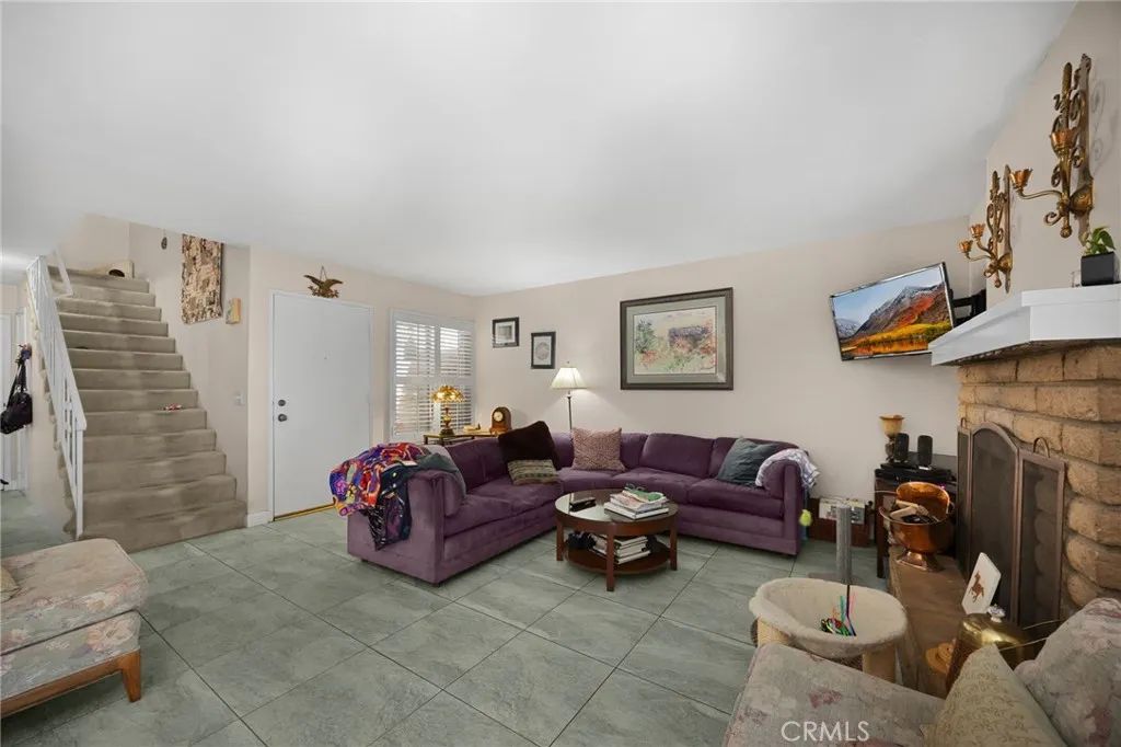 1402 Vista Grande, Fullerton, CA 92835