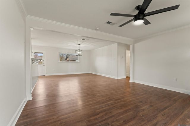 43498 S Lone Oak Rd, Gonzales, LA 70737