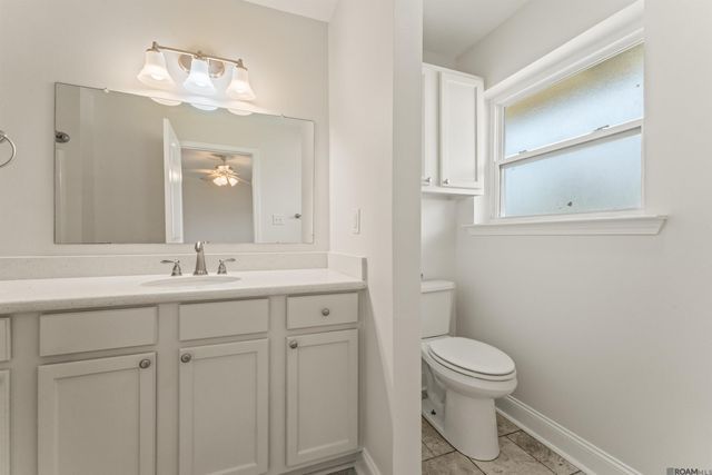 43498 S Lone Oak Rd, Gonzales, LA 70737