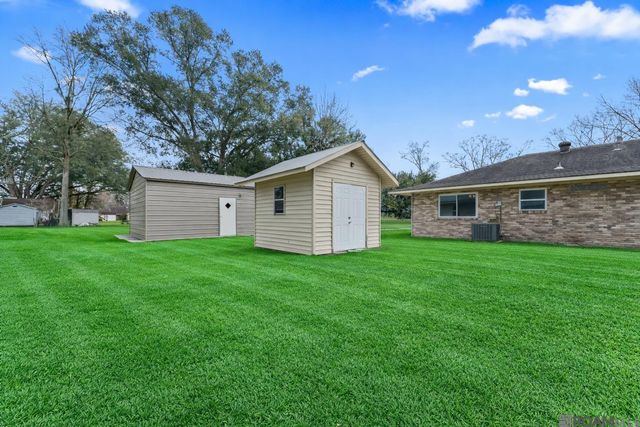 43498 S Lone Oak Rd, Gonzales, LA 70737