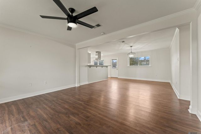 43498 S Lone Oak Rd, Gonzales, LA 70737