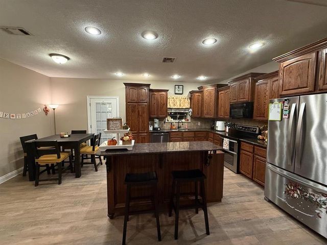 4034 Bertie Ann Road, Moss Bluff, LA 70611