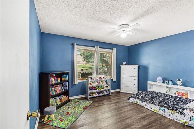 1409 NW 63rd Street, Kansas City, MO 64118