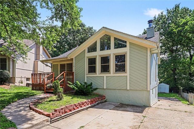 1409 NW 63rd Street, Kansas City, MO 64118