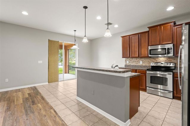 10284 NEWMINSTER LOOP, Ruskin, FL 33573
