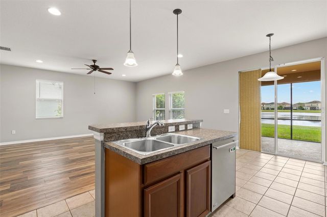 10284 NEWMINSTER LOOP, Ruskin, FL 33573