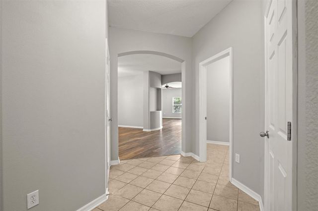 10284 NEWMINSTER LOOP, Ruskin, FL 33573