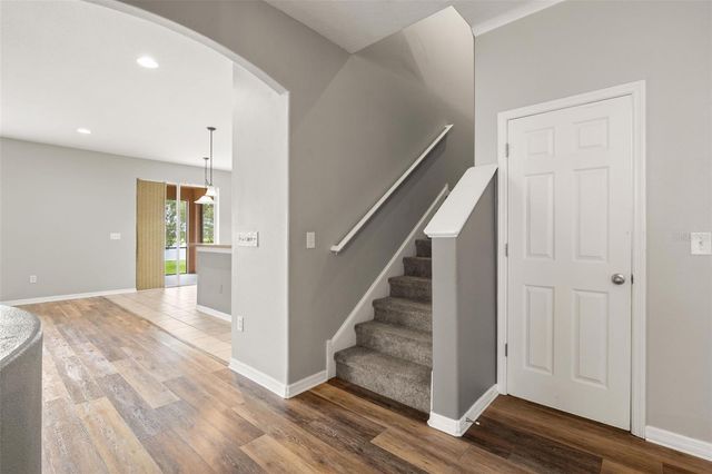 10284 NEWMINSTER LOOP, Ruskin, FL 33573