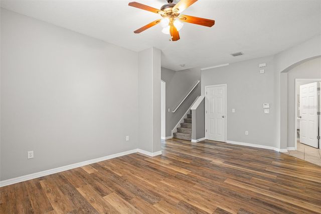 10284 NEWMINSTER LOOP, Ruskin, FL 33573